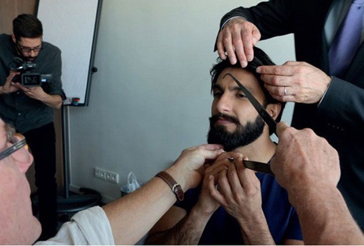Cómo hacer crecer el bigote de manillar perfecto en 6 a 8 semanas