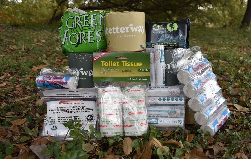 13 najlepších možností biologicky rozložiteľného toaletného papiera na použitie v lese