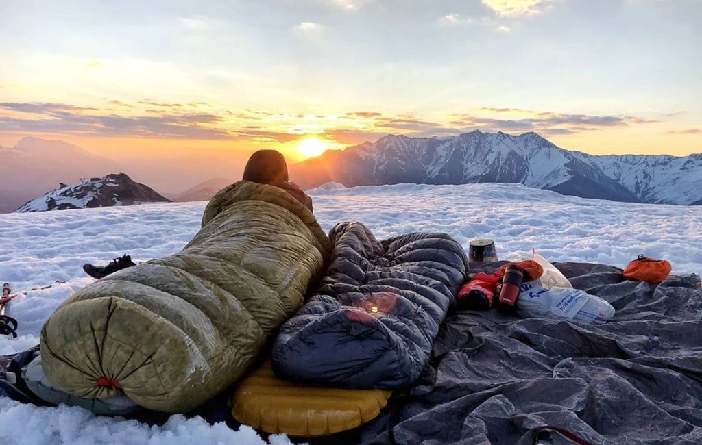 11 лучших одеял для походов