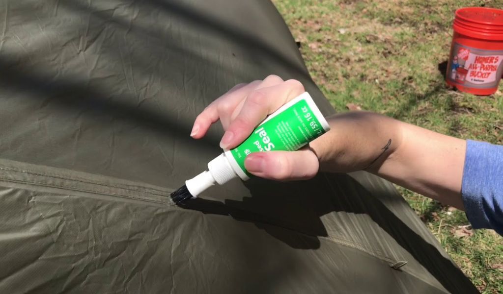 Как да хидроизолираме вашата палатка с уплътнител за шевове за палатки