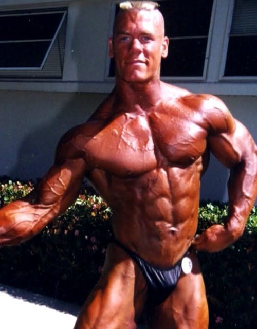 Badassov 'Bodybuilding' iz preteklosti superzvezdnika WWE John Cena, za katerega niste nikoli vedeli