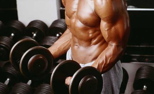 Razlogi, zakaj je vaš biceps Aren