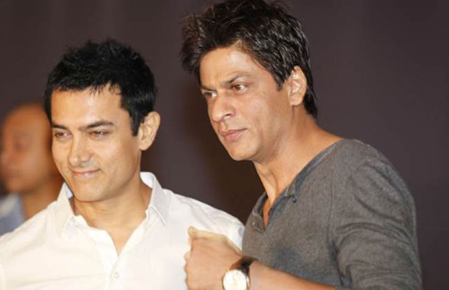 17. Esta es la única película en Bollywood en la que Aamir Khan y Shah Rukh Khan compartieron un encuadre. Nombra la película.