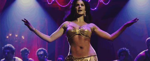Urkomische Bollywood-Texte, die Sie zweimal nachdenken lassen, bevor Sie sie laut vorsingen