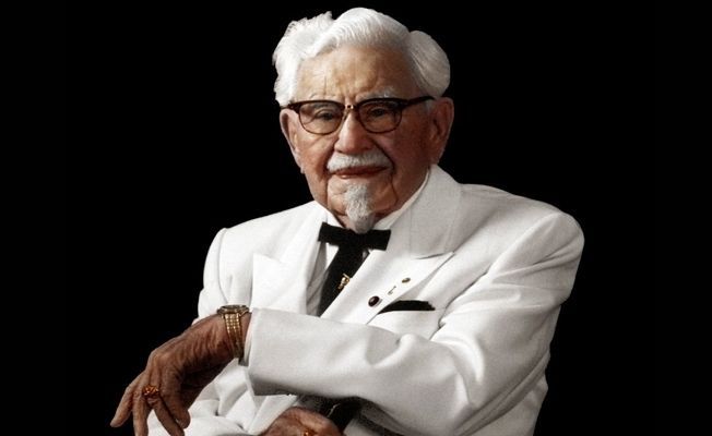 Nekad neaizmirstiet, ka pulkvedim Sandersam bija 62 gadi, kad viņš sāka pasaulslaveno KFC