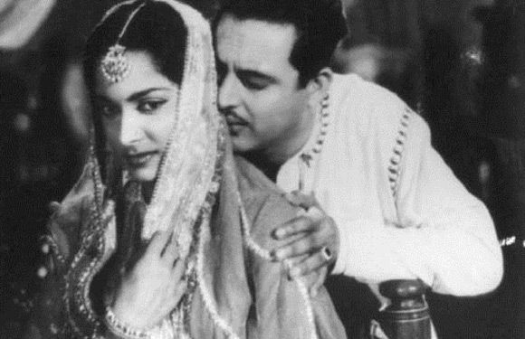 Rakastuskolmioita Bollywood-elokuvissa - Chaudvin Ka Chand (1960)