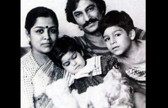 Φωτογραφίες παιδικής ηλικίας του Bollywood Celebs-Vivek Oberoi