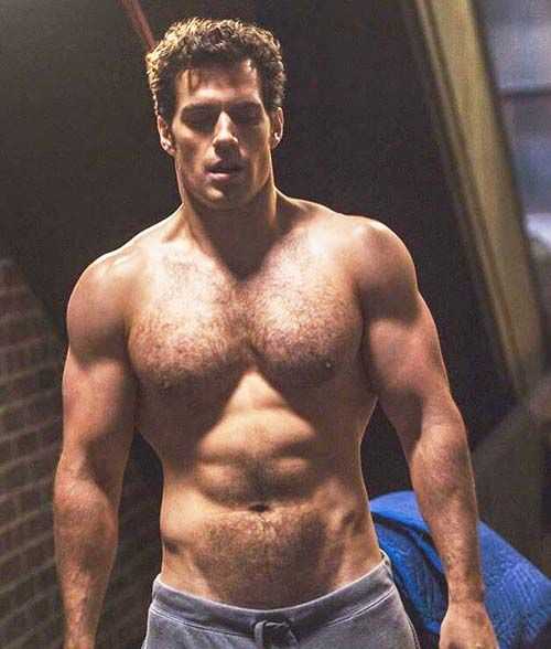 Генри Кавилл отказался принимать стероиды и довел свое тело до предела, чтобы сыграть Супермена