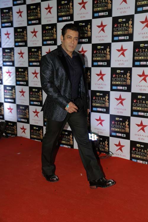 Salman Khan aux Star Screen Awards 2017