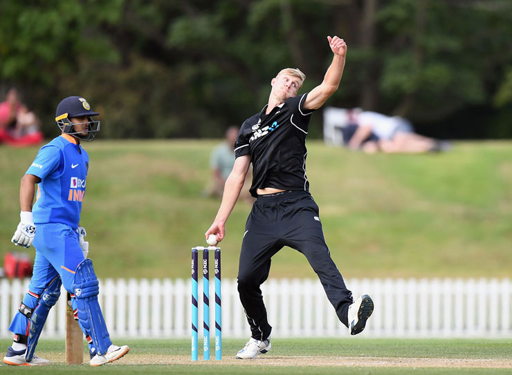 Kyle Jamieson : 다가오는 ODI 시리즈에서 인도를 괴롭힐 수있는 뉴질랜드의 '6 피트 -8 인치 거인'