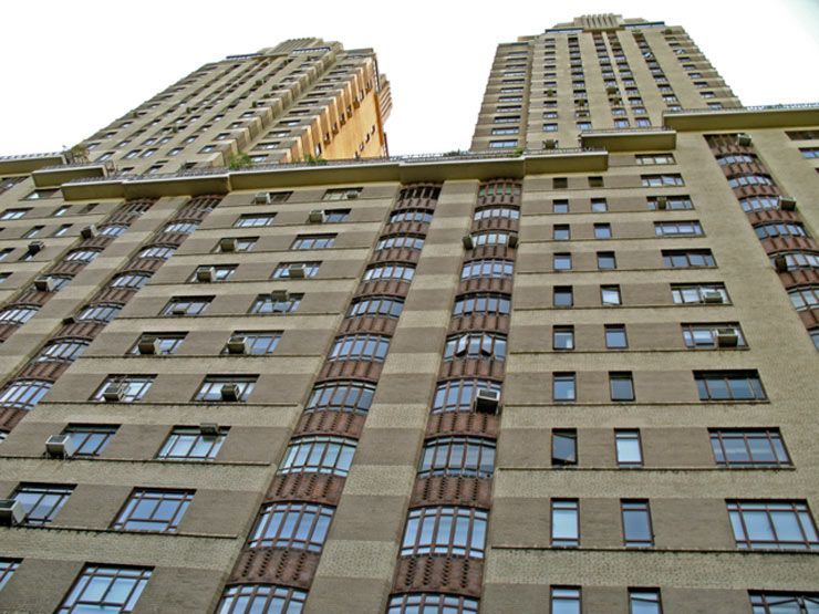 न्यूयॉर्क में 10,000 वर्ग फीट का एक अपार्टमेंट
