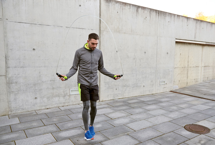 5 jednostavnih vježbi za muškarce koji koriste osnovne trake otpora za krajnju čvrstoću jezgre