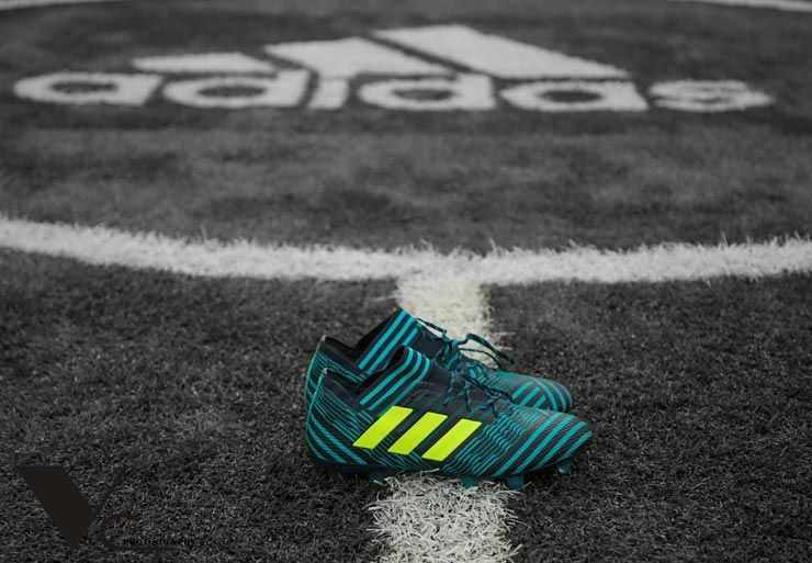 Buy Or Nah: We Roughed Up The New Adidas Nemeziz 17.1 Fotballsko på banen