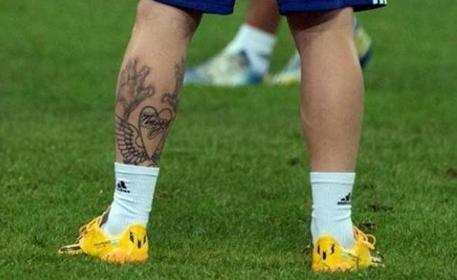 De betekenis achter de tatoeages van Lionel Messi zal je sprakeloos achterlaten