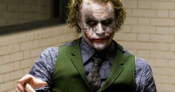 Ainult tõelised fännid võisid märgata, kuidas Joaquin Phoenix 'Jokeris' austust Heathi pearaamatule maksis