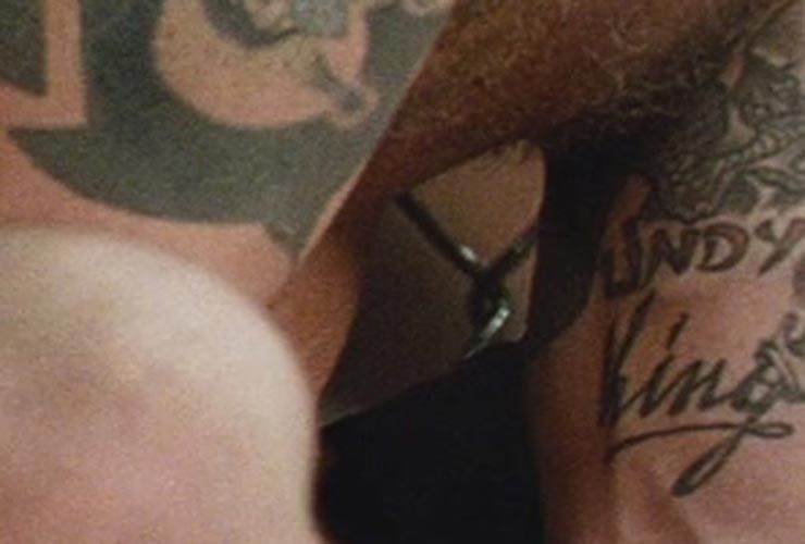 Ang kahulugan sa likod ng bawat tattoo ng Tom Hardy