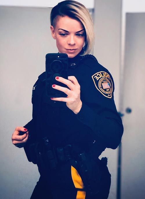 दुनिया भर से महिला पुलिस अधिकारी