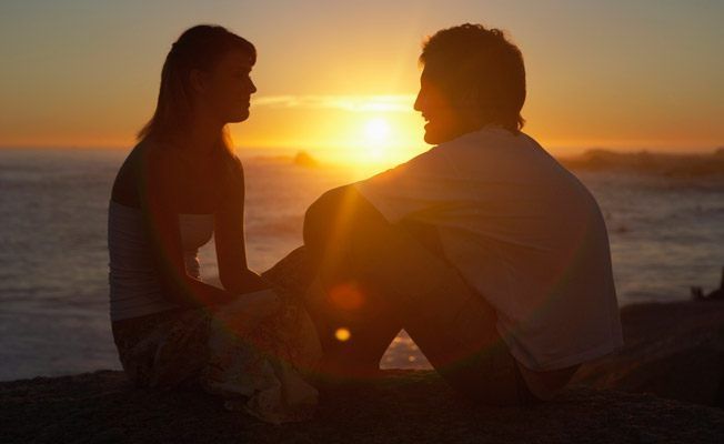 36 magicznych pytań, które mogą sprawić, że dwie osoby się zakochają