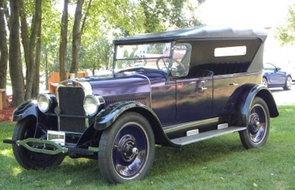 Klasszikus autó a Nagy Gats-ból - 1924 Oakland 6-54A