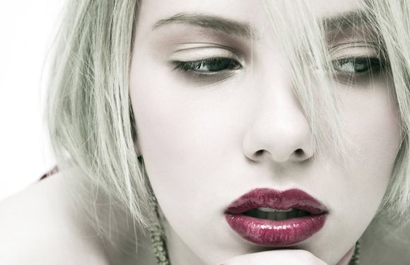 Célébrités avec les lèvres les plus chaudes - Scarlett Johansson