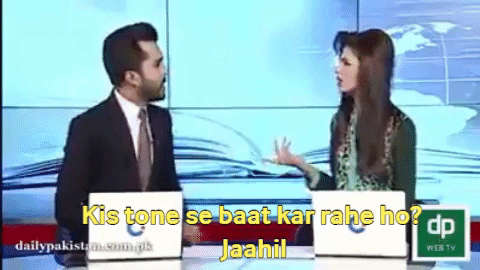 Två pakistanska ankare som slåss på live-TV är den mest lustiga kollegakampen någonsin