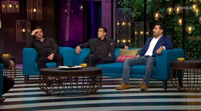 Salman Khan Sohail Khan in Arbaaz Khan na Koffeeu s Karanom 5. sezona 100. epizoda
