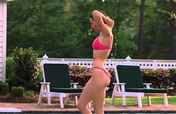 Karstākie bikini ķermeņi - Džesika Bīla