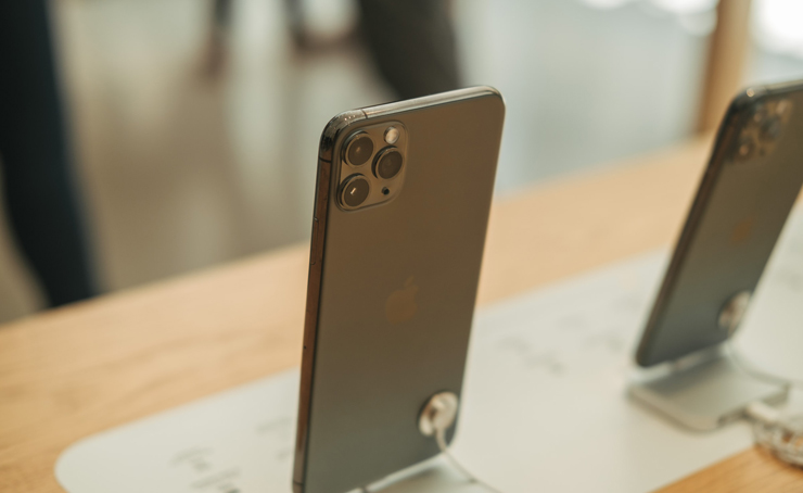 Apple може да проследява откраднати iPhone и да ги деактивира