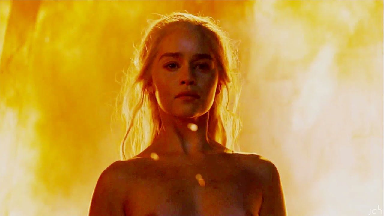 क्यों Daenerys Targaryen एक ड्रैगन खुद हो सकता है और एक में बदल सकता है