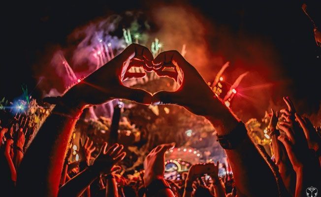 Tomorrowland langes 2017. aastaks kogu oma koosseisu ja neid on rohkem kui 1000 artisti