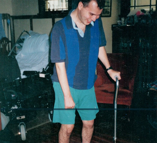 Kako je Cliff Devries slijedio njegovu strast unatoč tome što je bio paraliziran