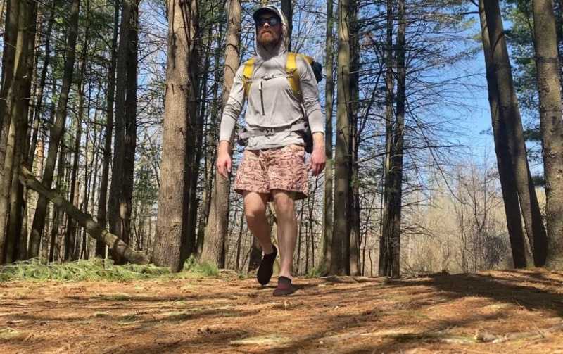   excursionist care poartă șosete confortabile skinners
