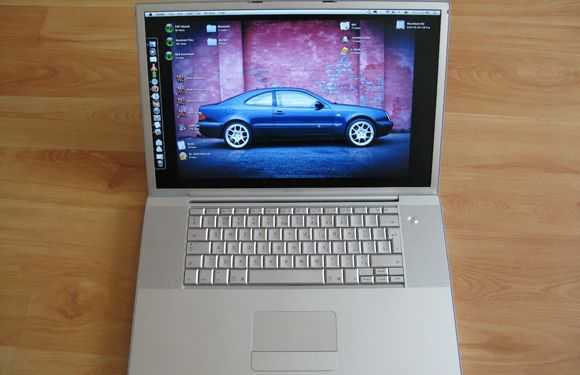 10. PowerBook G4 (17 tolli) (september-2003)