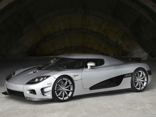 Koenigsegg CCXR Trevita: Hind: 4,8 miljonit dollarit ehk 36 krooni