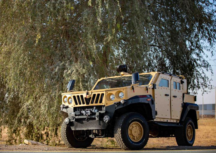 אנאנד מהינדרה משיקה רכב שטח חדש לצבא ולהגנה