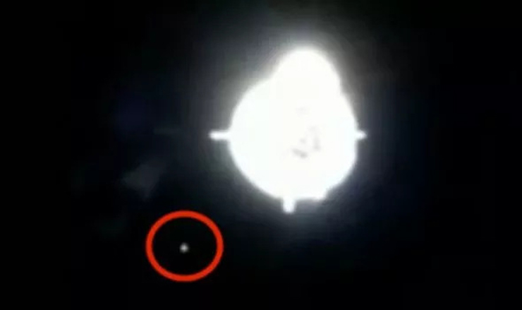 Хората видяха НЛО в Nasa SpaceX Livestream?