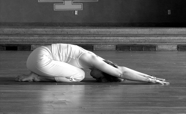 Yoga-Positions-qui-peuvent-redéfinir-la-façon-dont-vous-avez-sexe-ce soir