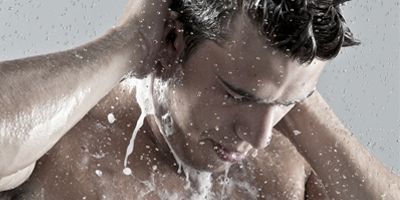 Hvorfor du bør bytte såpe med dusjgel