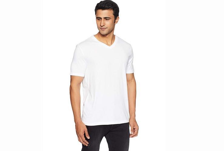 Najbolje bijele majice za muškarce koje bi svi Indijci trebali imati u ormarima