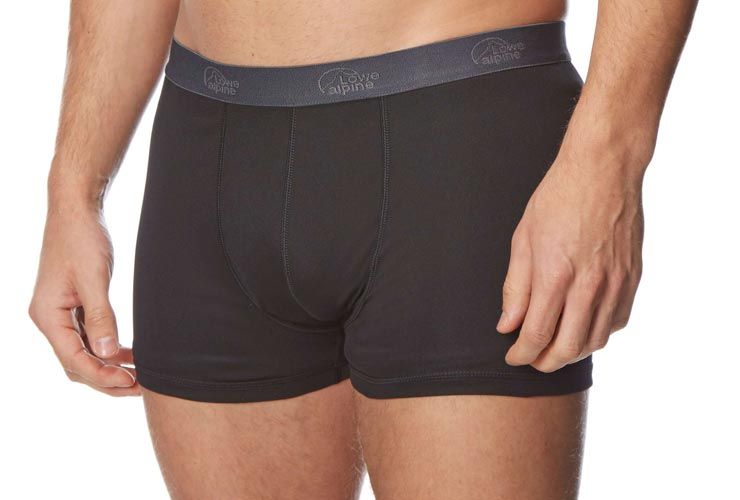 Må kjøpe par undertøy designet for å holde privatpersoner svettefrie og luktfrie om sommeren