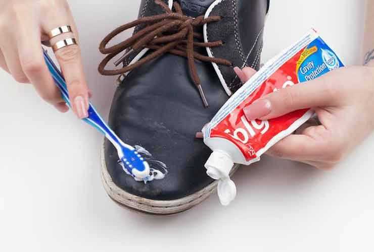 Para Lazy Bros: 5 formas inusuales de hacer que tus zapatillas sucias se vean como nuevas sin lavarlas