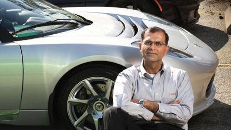 Deepak Ahuja, director financiero de Tesla, el hombre que salvó a la empresa de Elon Musk de la quiebra
