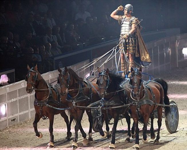ทั้งโรนัลโด้หรือเมสซี่นักกีฬาที่ได้รับค่าตอบแทนสูงสุดตลอดกาลคือ Gaius Appuleius Diocles