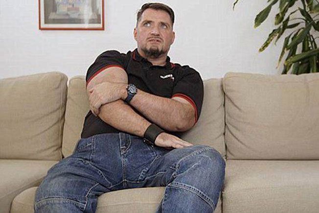 Šis vīrietis tika operēts, lai iegūtu 4,5 kg dzimumlocekli, lai justos 'labāk' par sevi