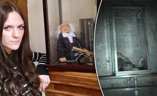 Boli zverejnené skutočné zábery strašidelnej bábiky, ktorá sa chytala v noci a ktorá je strašidelná, pretože Fu * k