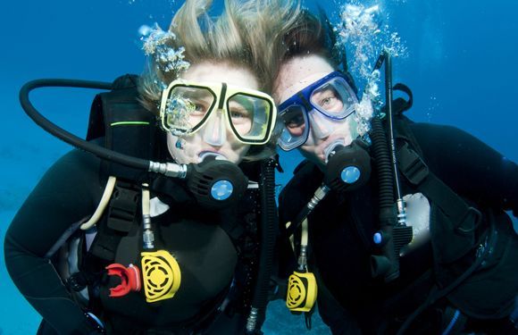 6. Faites de la plongée sous-marine