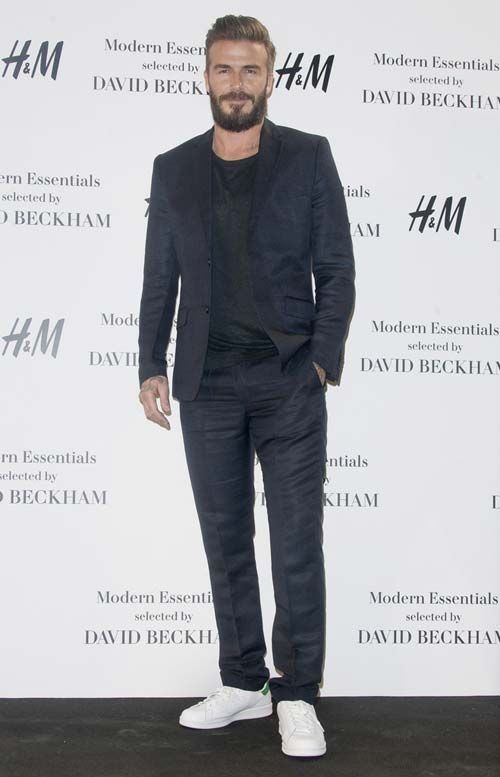 Naj vas David Beckham nauči, kako nositi enake superge s 5 različnimi oblačili