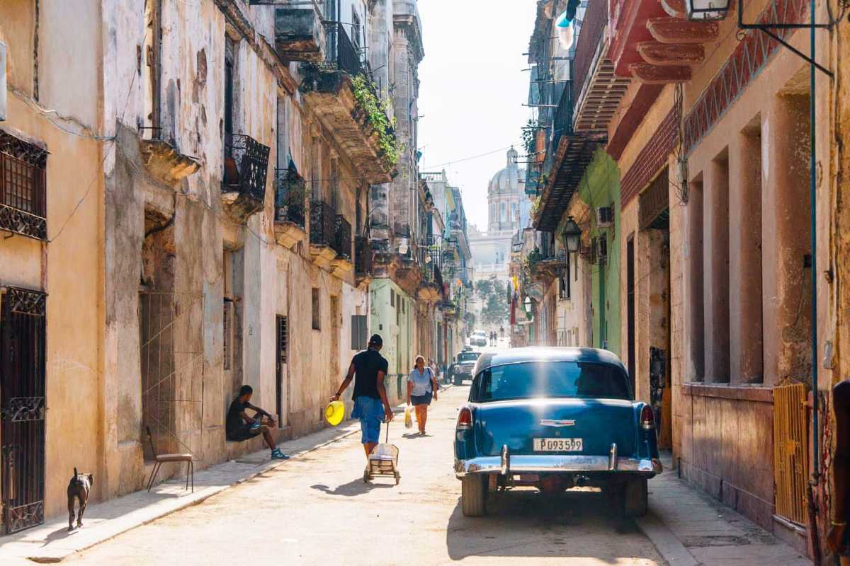 Küba'ya hoş geldiniz!