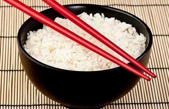वर्कआउट के बाद खाने के लिए खाद्य पदार्थ - सफेद चावल