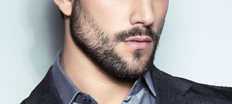 Gyors csapkodások az egyenetlen növekedés javításához egy teltebb szakáll számára